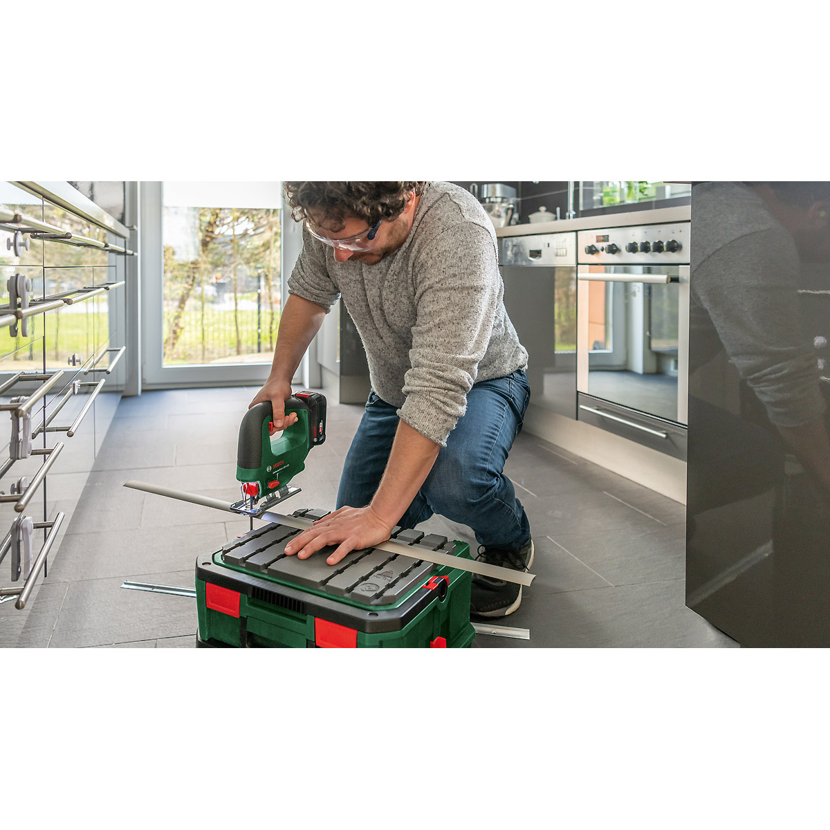 Bosch Akku-Stichsäge UniversalSaw 18V-100