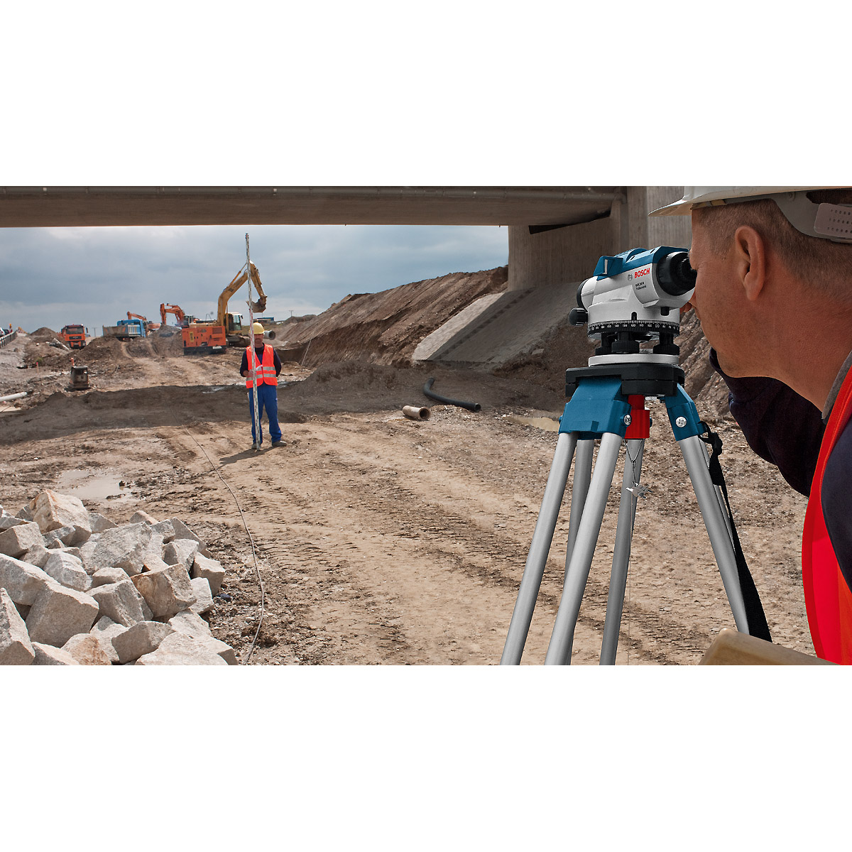 Bosch Optisches Nivelliergerät GOL 32 D