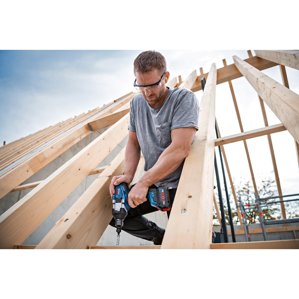 Bosch Akku-Drehschlagschrauber GDS 18V-1000 C in L-BOXX