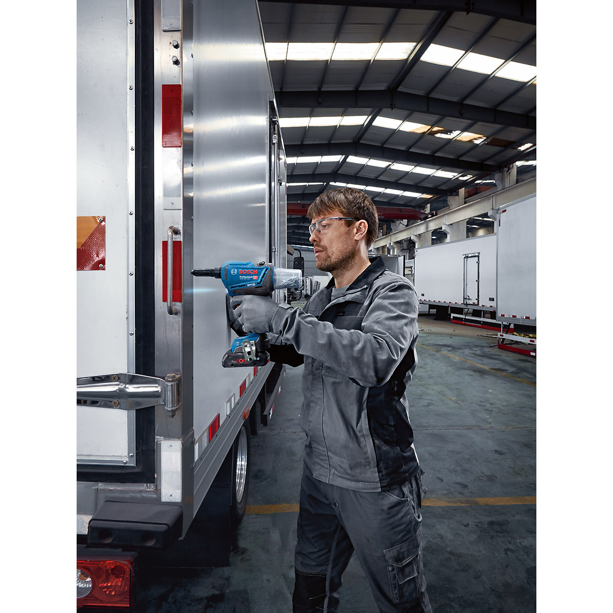 Bosch Akku-Nietpistole GRG 18V-16 C solo