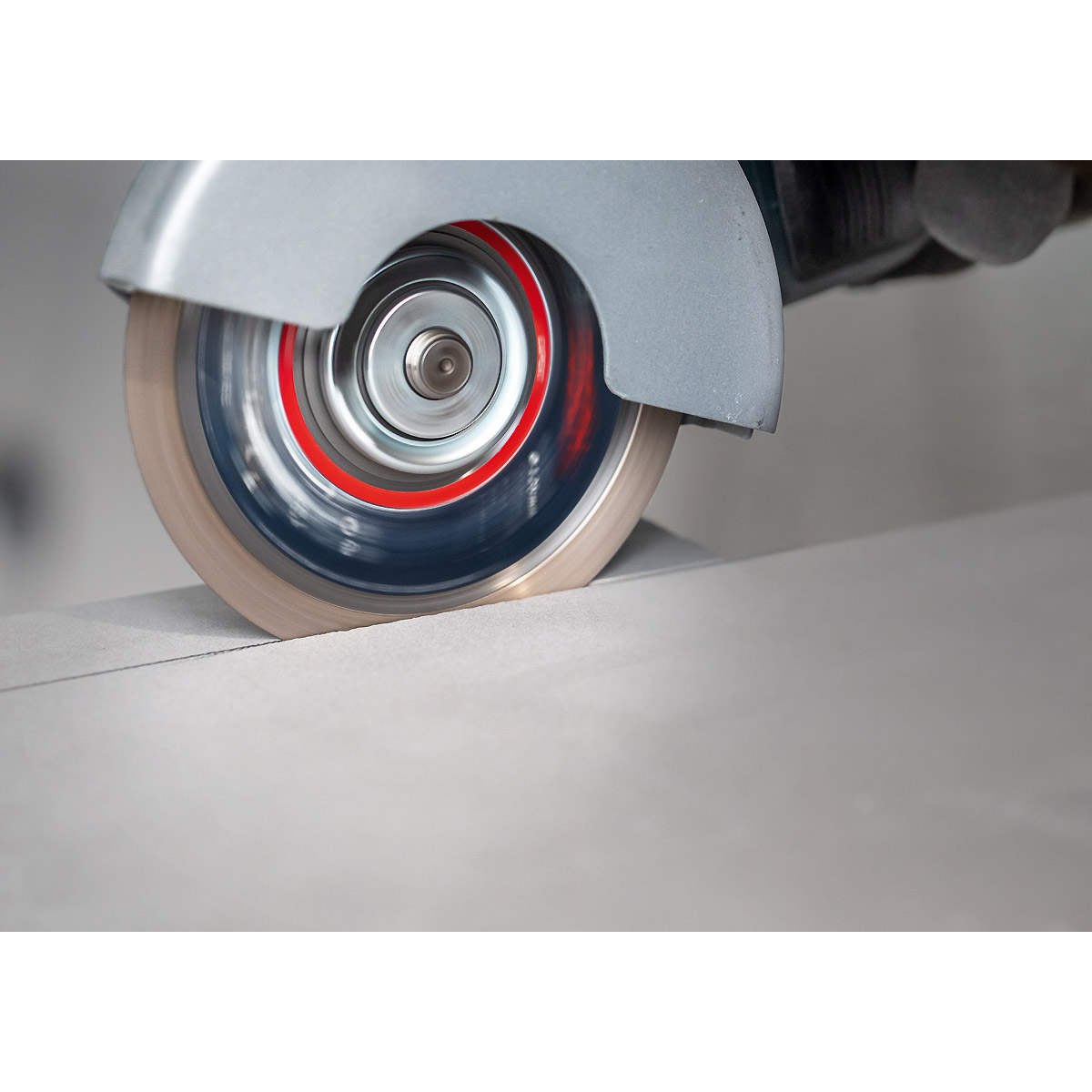 Bosch EXPERT HardCeramic Diamanttrennscheiben für kleine Winkelschleifer, Bohrungsdurchmesser (mm):2