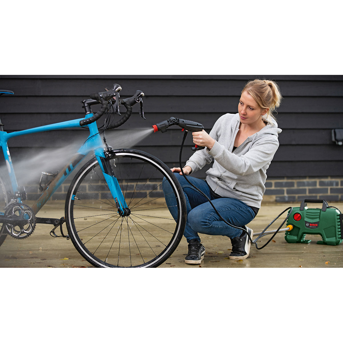 Bosch Hochdruckreiniger EasyAquatak 100