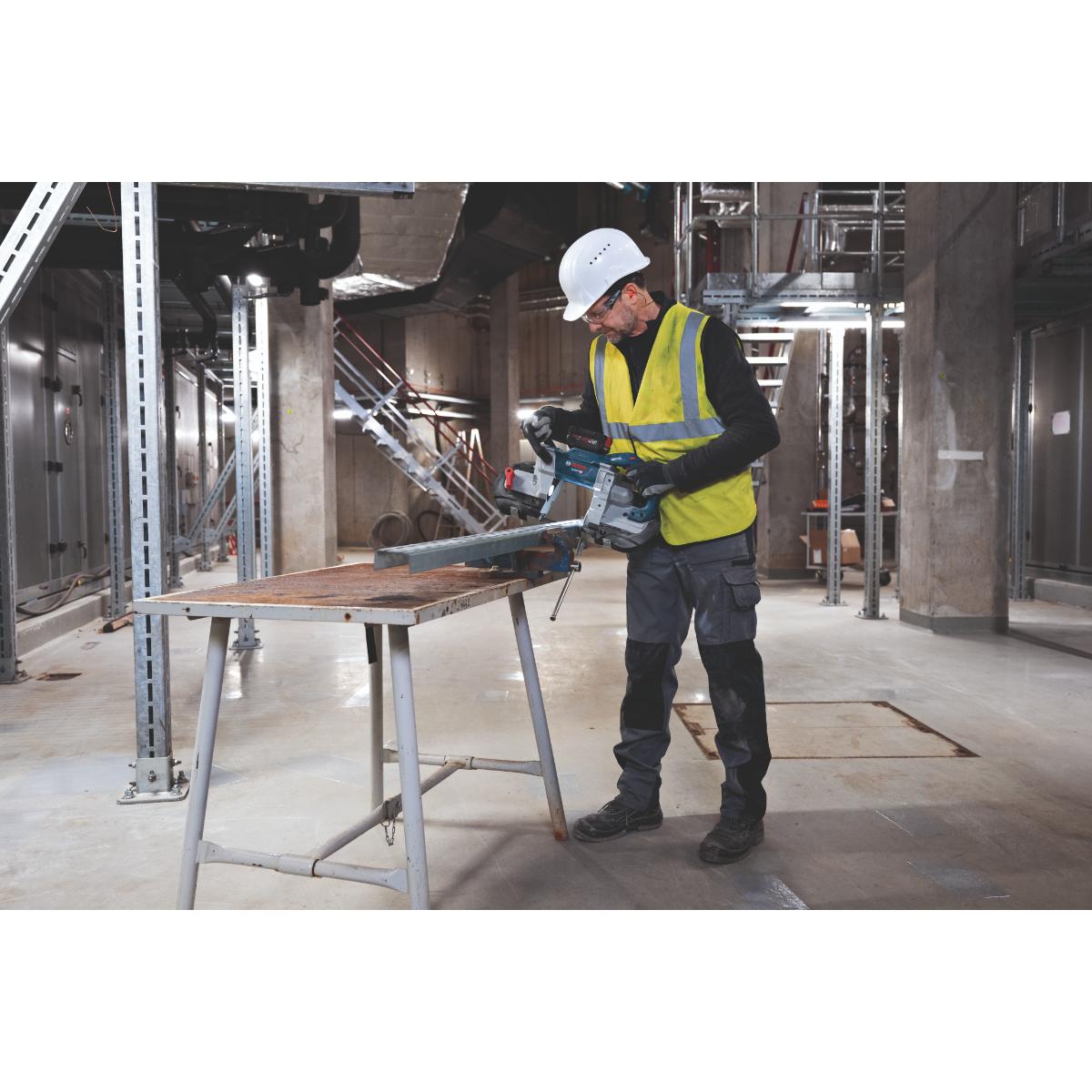 Bosch Akku-Bandsäge GCB 18V-127 solo