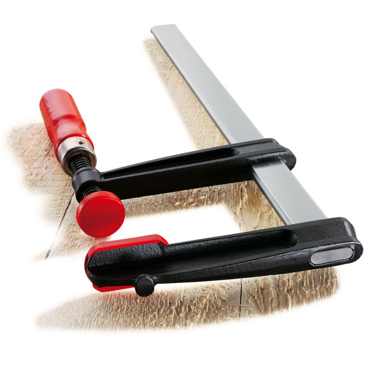 Bessey Temperguss-Schraubzwinge TGRC mit bewährtem Holzgriff