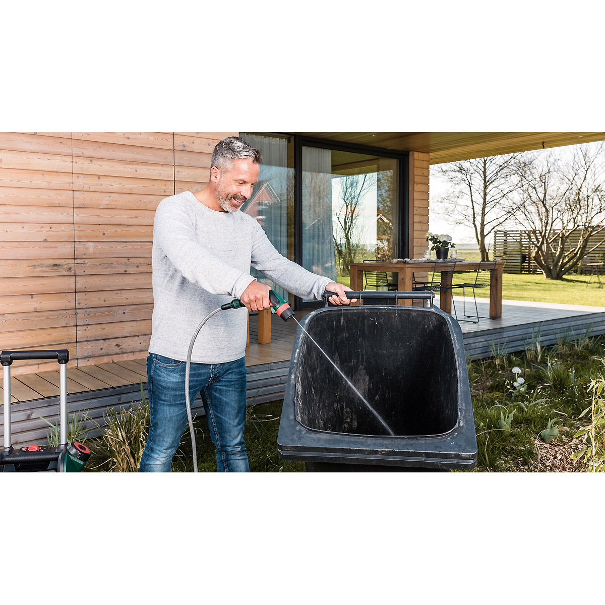 Bosch Akku-Reinigungsgeräte für den Außenbereich Fontus 18V