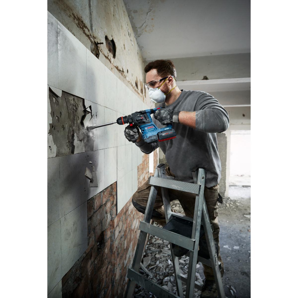 Bosch Akku-Bohrhammer mit ONECHUCK GBH 18V-22 X in L-BOXX 136