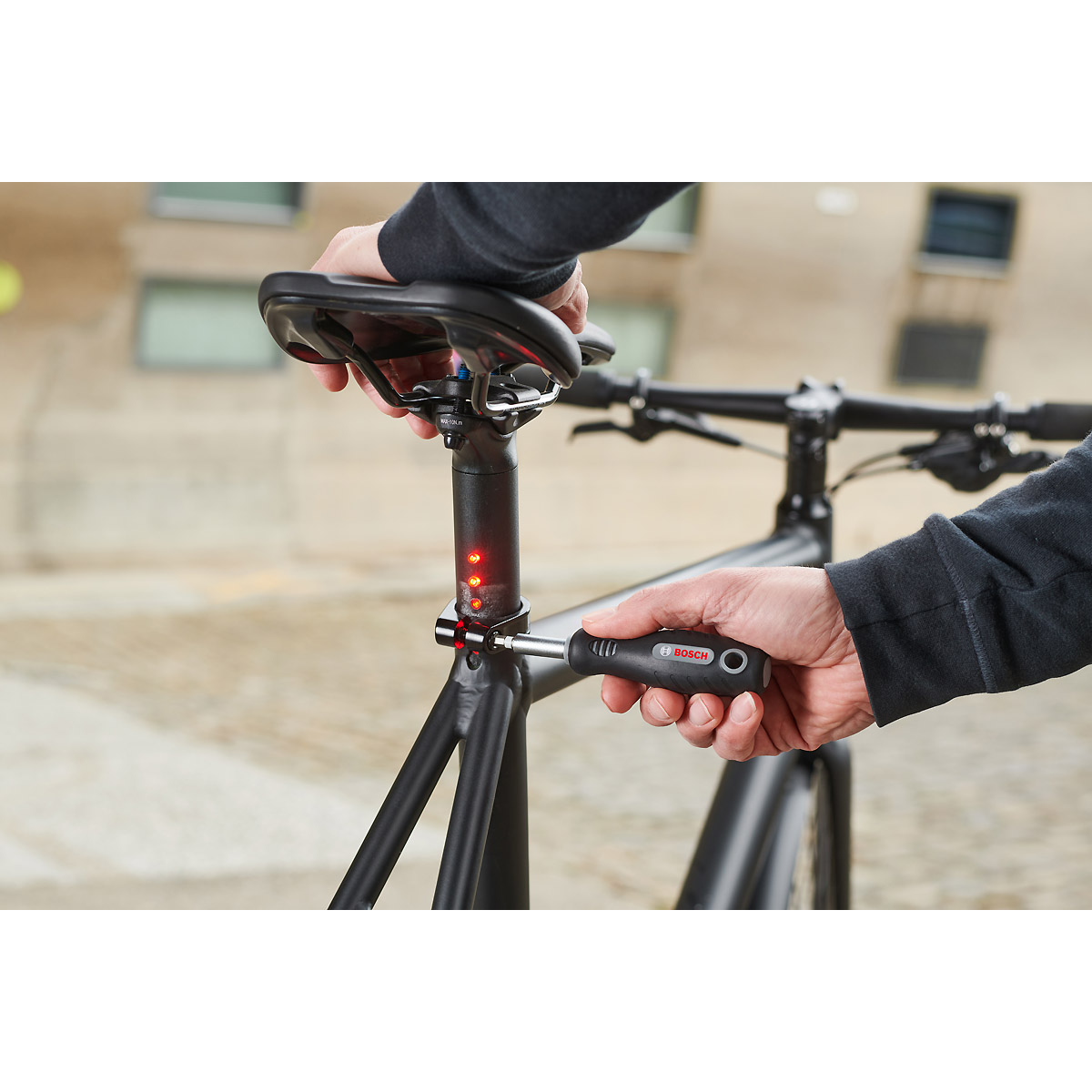 Bosch Extra Hard im Pick and Click-Koffer Auststeller, 44+1-teiliges Set