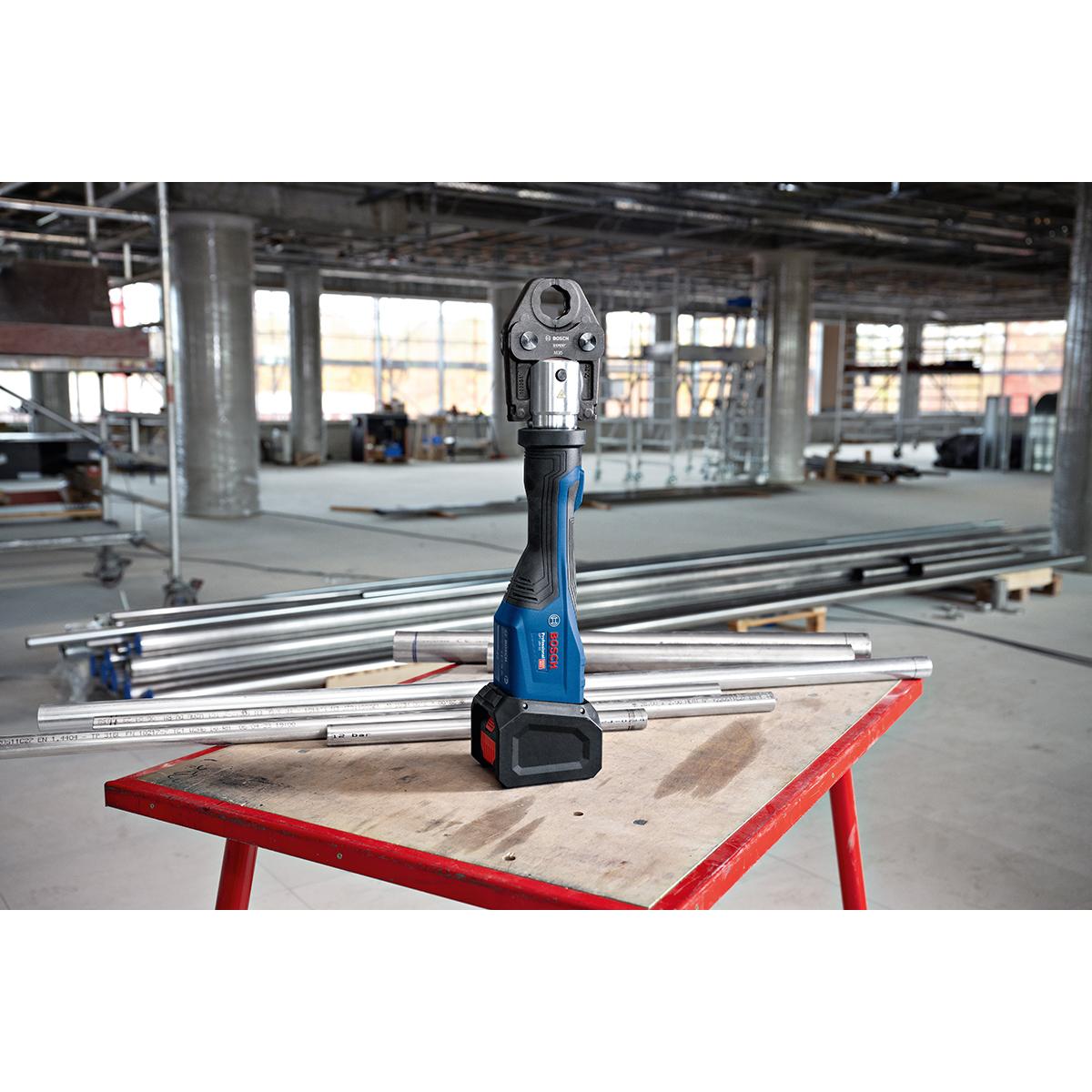 Bosch Akku-Presswerkzeug GPT 18V-32, 1 x XL-BOXX, Kit SV