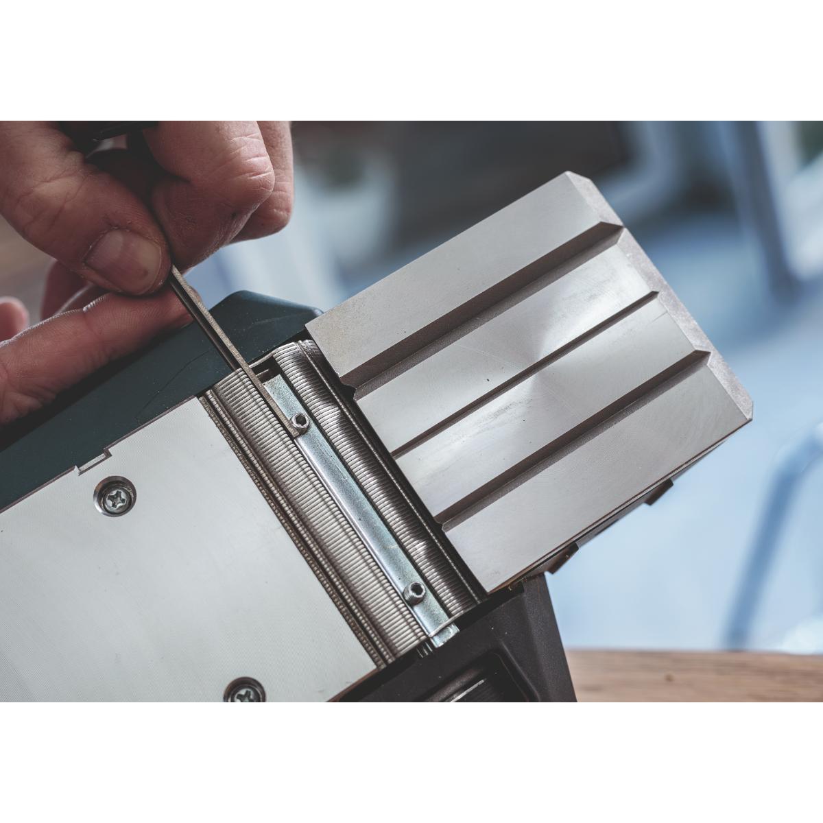 Bosch PRO Hobelmesser, 56 x 5,5 x 1,1 mm, 10 Stück