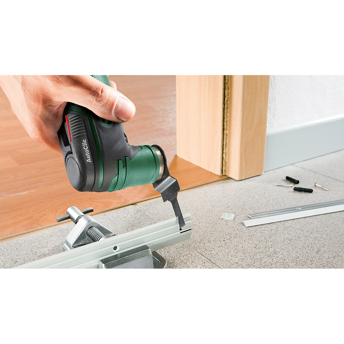 Bosch Multifunktionswerkzeug PMF 250 CES