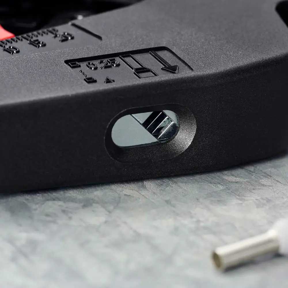 KNIPEX NexStrip Elektriker-Multiwerkzeug mit rutschhemmenden Kunststoff-Hüllen 190 mm