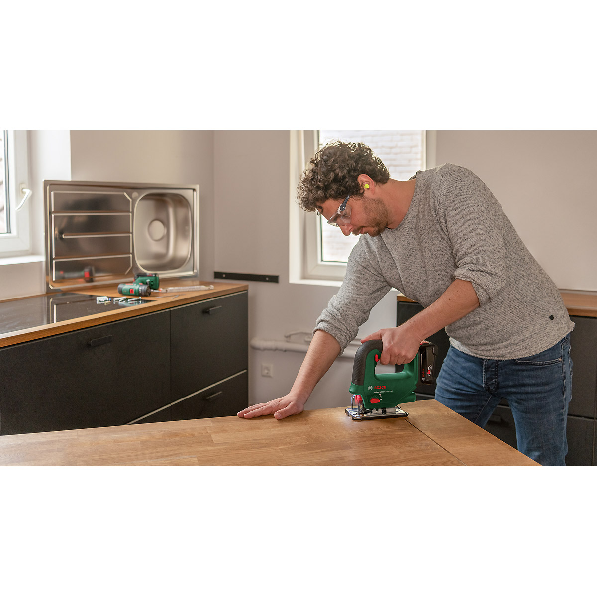 Bosch Akku-Stichsäge UniversalSaw 18V-100