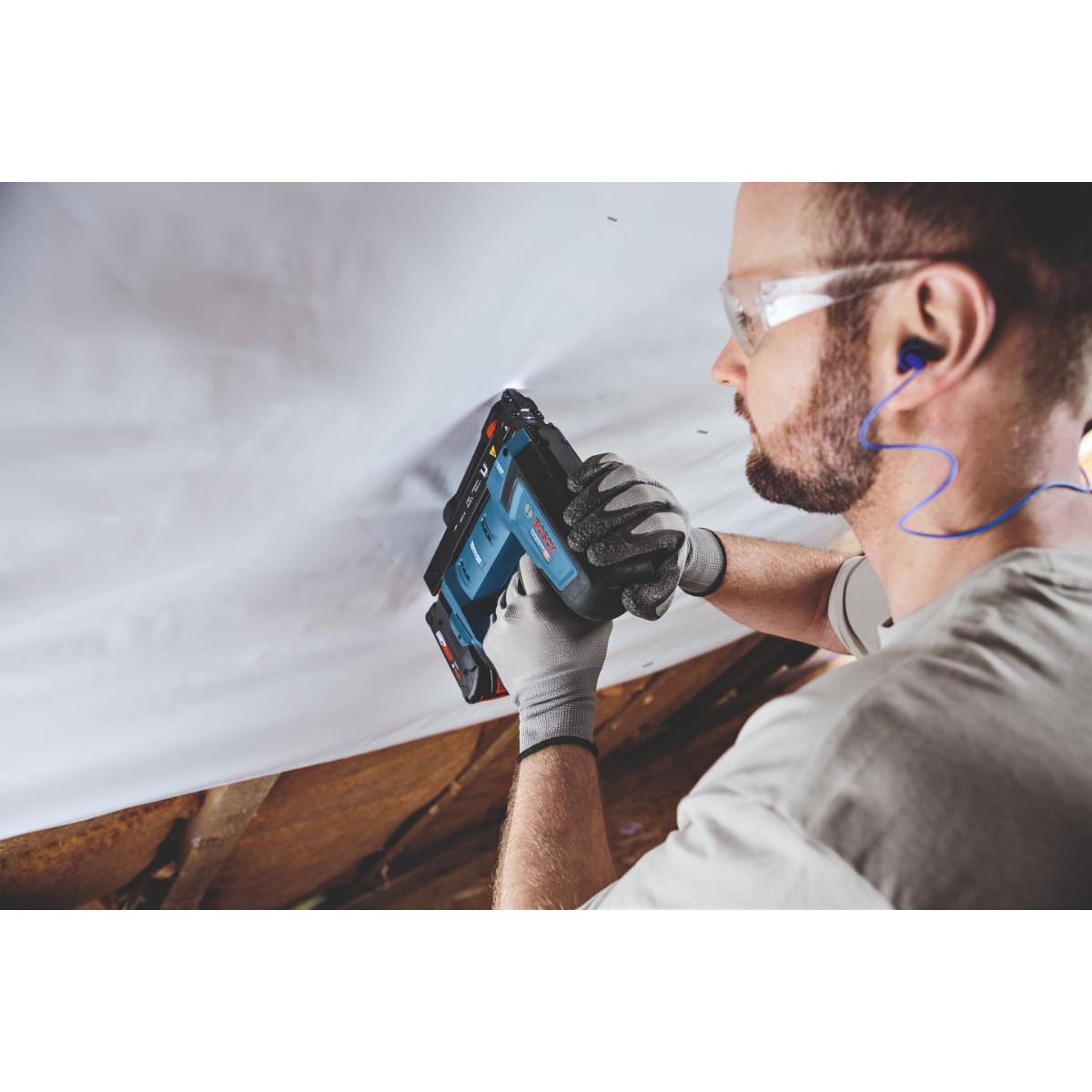 Bosch Akku-Holzklammerer GTH 18V-14 in L-BOXX