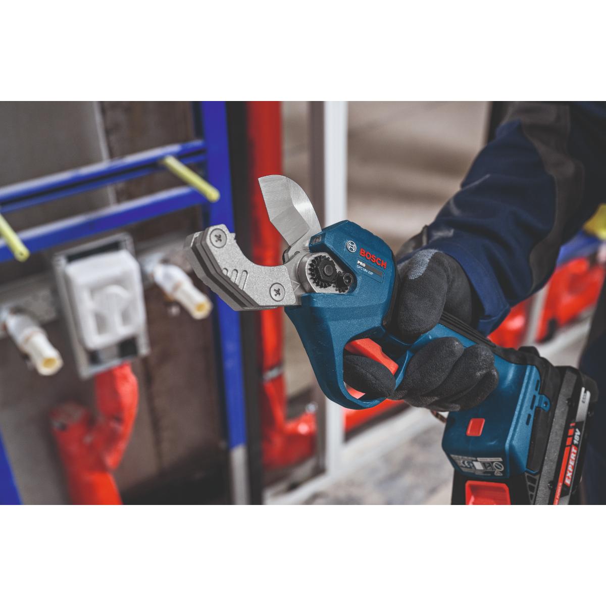 Bosch Akku-Rohrschere GPC18V-32P