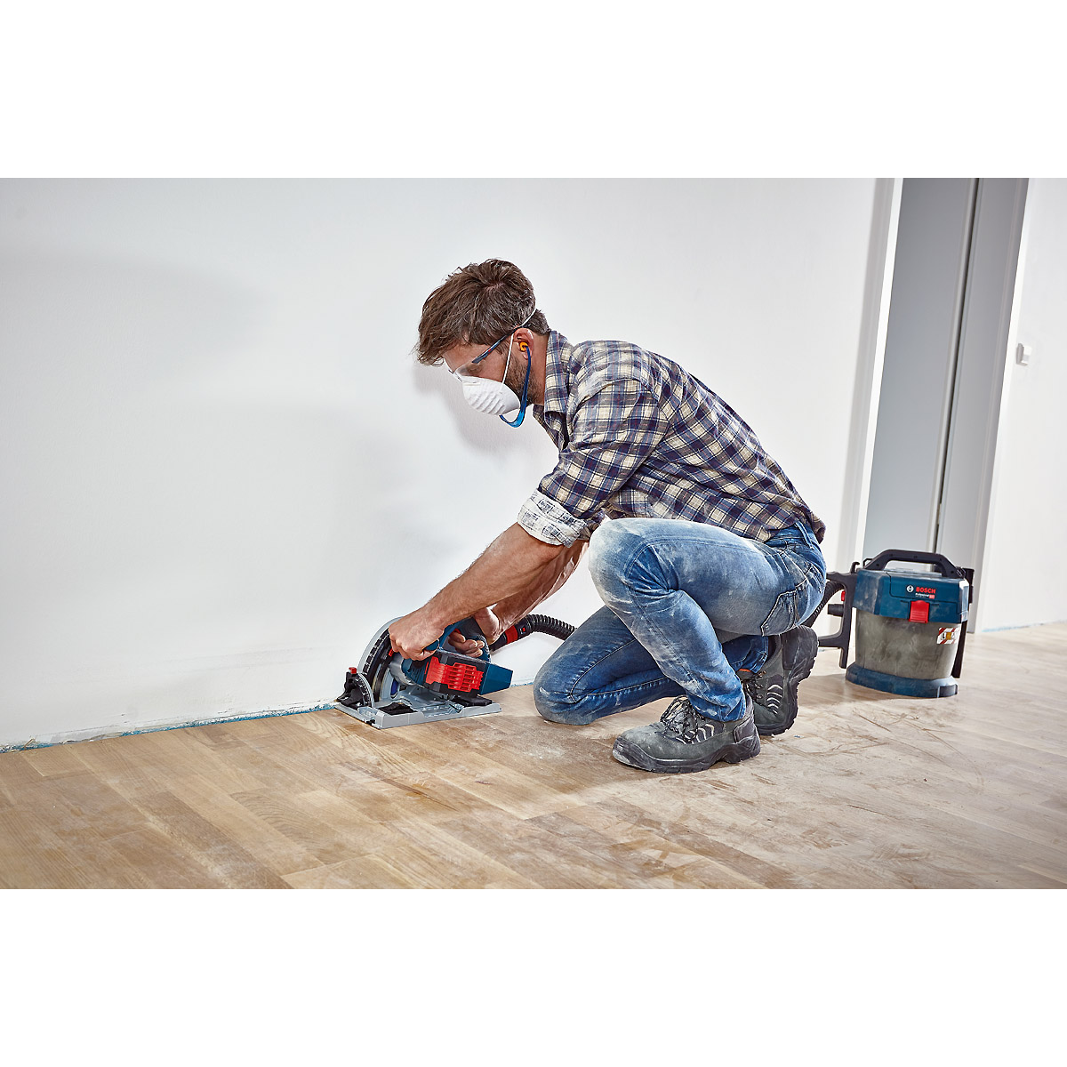 Bosch Starter-Set 1 x ProCORE18V 4.0Ah + 1 x ProCORE18V 5.5Ah + GAL 1880 CV
