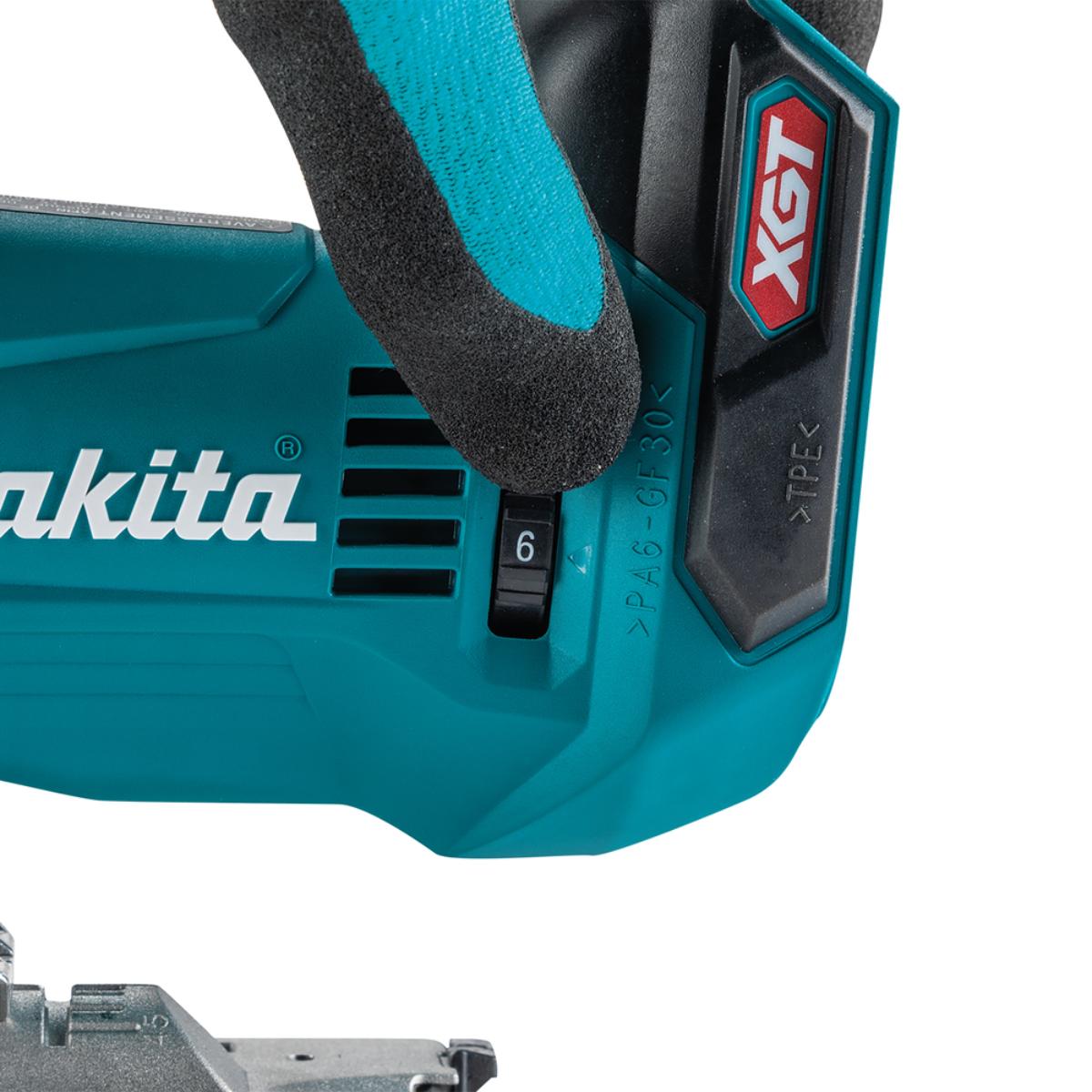 Makita Akku-Pendelhubstichsäge XGT - 40V max. - 135 mm - 800 - 3.500 U/min - JV002GZ