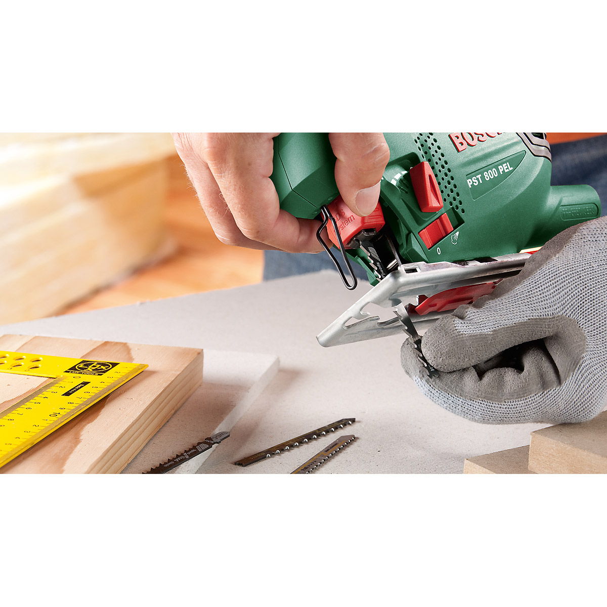 Bosch Stichsäge PST 800 PEL