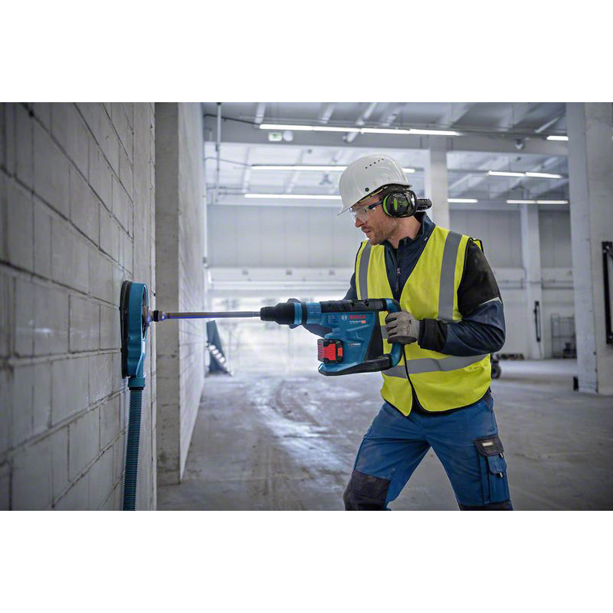 Bosch Akku-Bohrhammer BITURBO mit SDS max GBH 18V-40 C, mit XL-BOXX mit Zubehör-Set