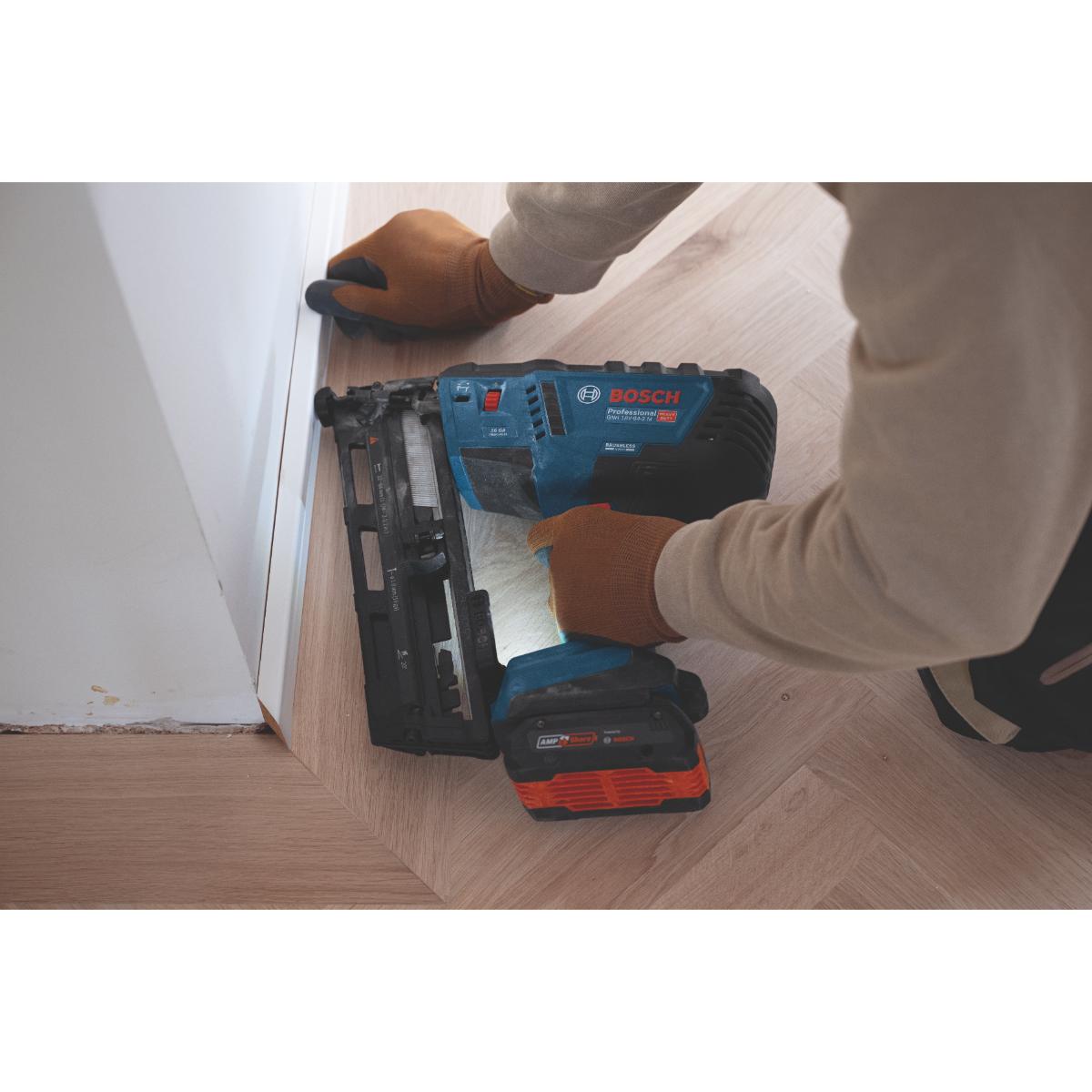 Bosch Akku-Holznagler GNH 18V-64-2 M solo