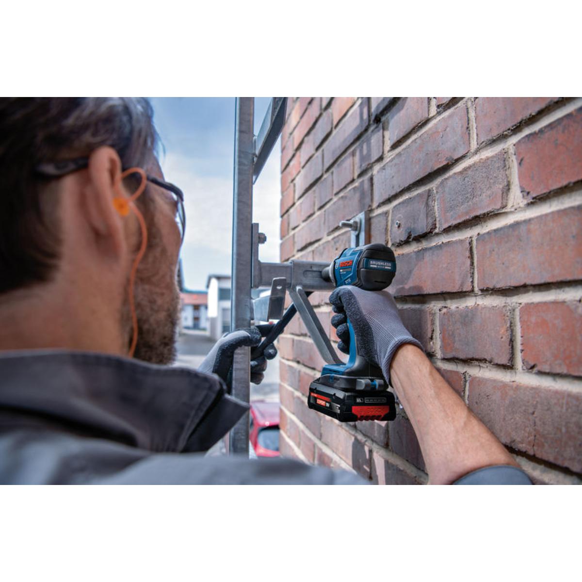 Bosch Akku-Drehschlagschrauber GDS18V-330H, 2x Akku EXBA18V-40 in L-BOXX