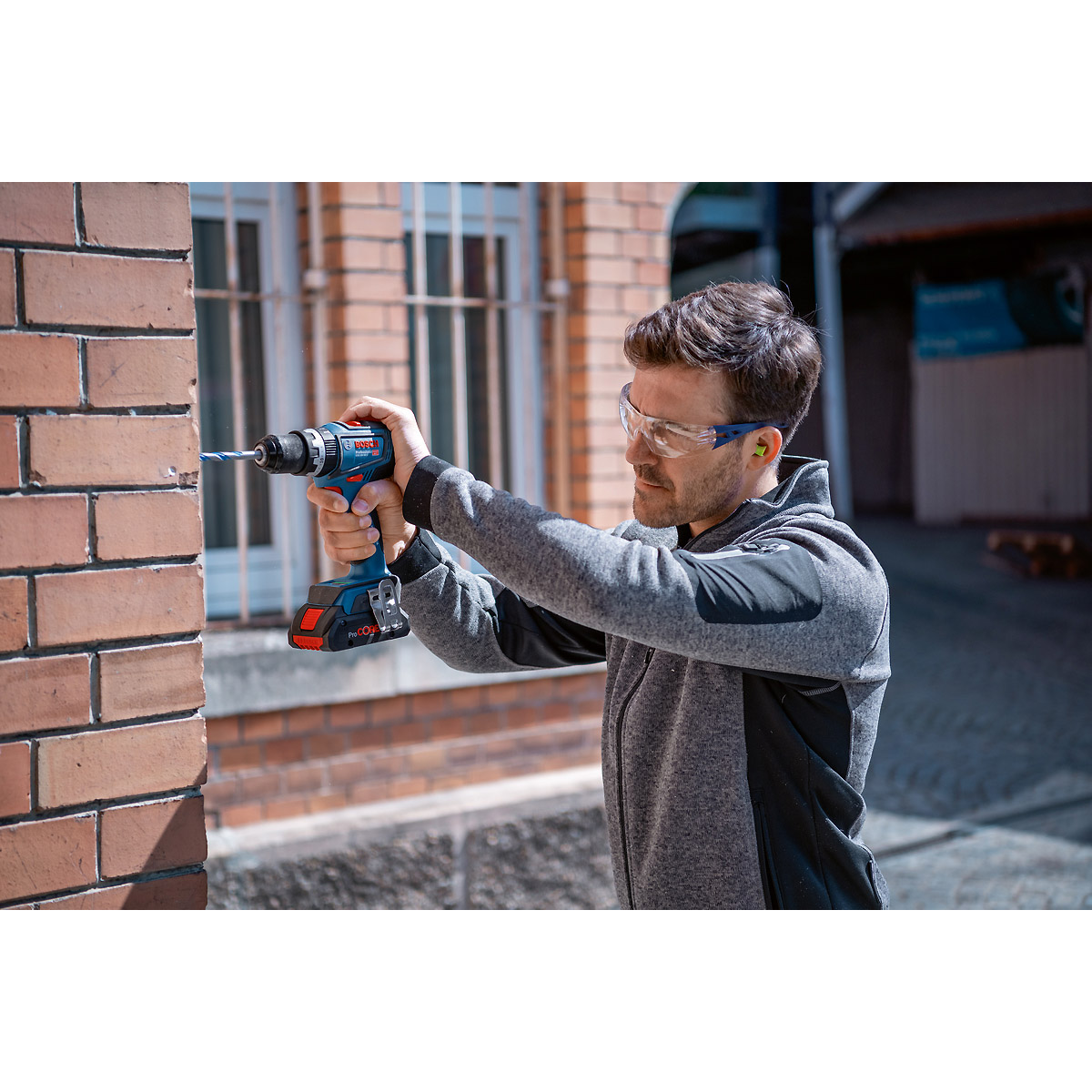 Bosch Schlagbohrschrauber GSB 18V-90C in L-BOXX 136 mit 2 x Li-Ion-Akku 4,0 Ah ProCORE18V, Schnellla