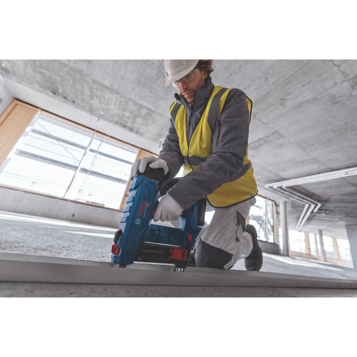 Bosch Akku-Betonnagler GNB 18V-38