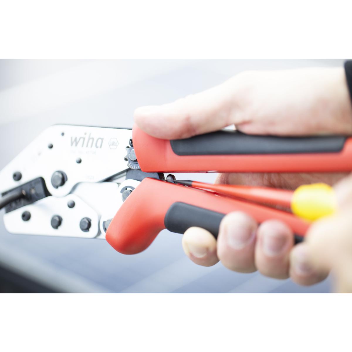 Wiha Crimpwerkzeug für MC4-Verbinder 2,5 - 6 mm²