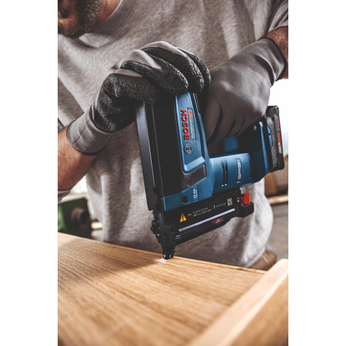 Bosch Akku-Holznagler GNH 18V-35