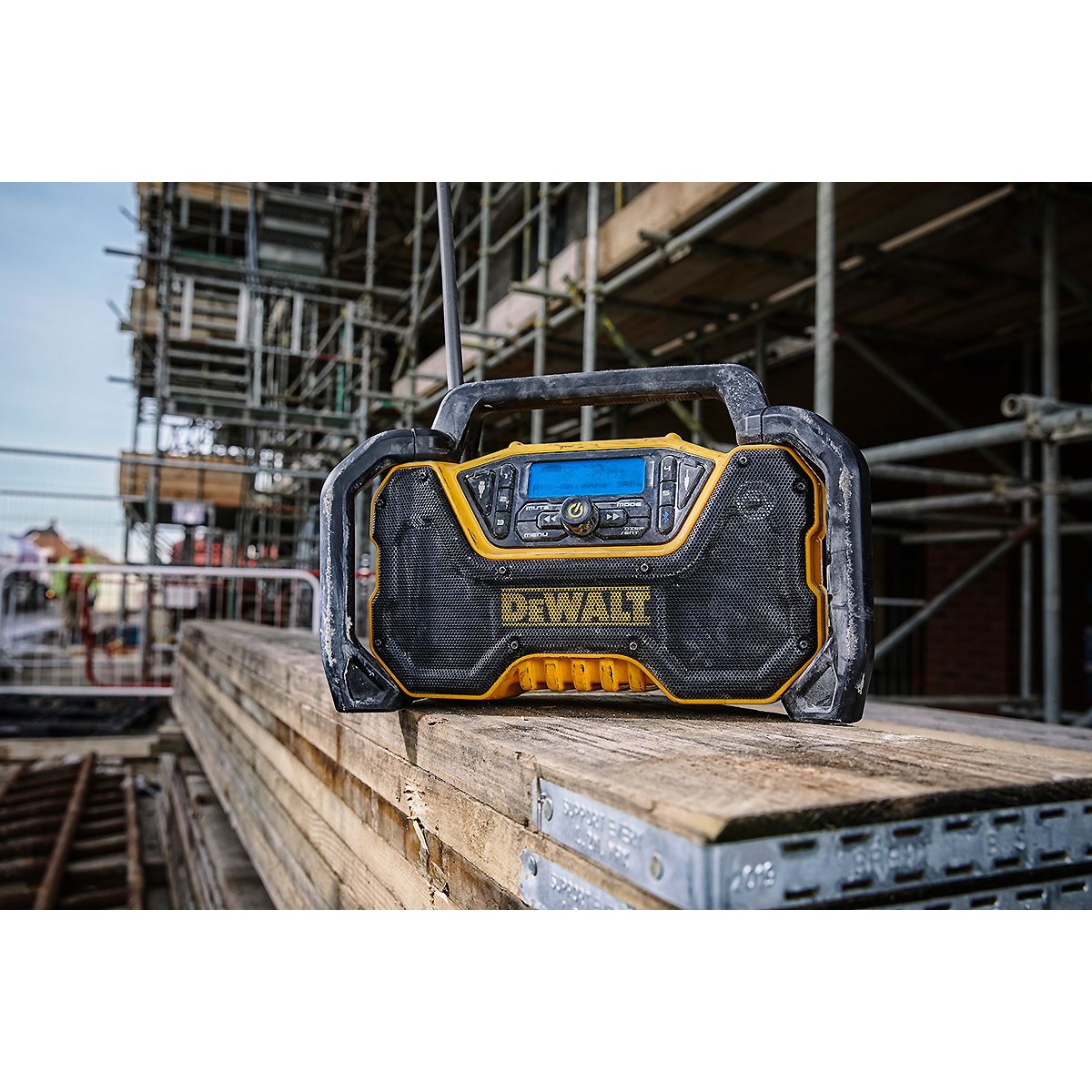 DEWALT Akku- & Netz Kompakt-Radio