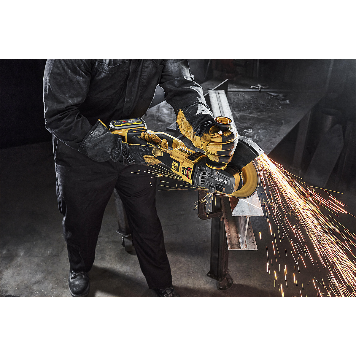 DEWALT XR FLEXVOLT Akku-Winkelschleifer 54V 230mm Basisversion in Transportkoffer