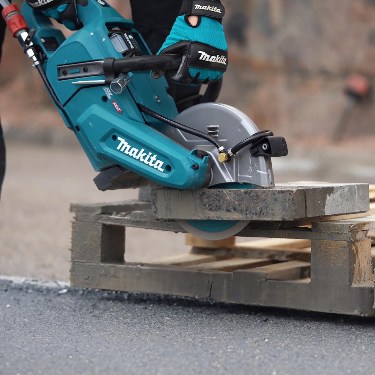 Makita Akku-Trennschleifer 230 mm - 88 mm - CE003GZ02