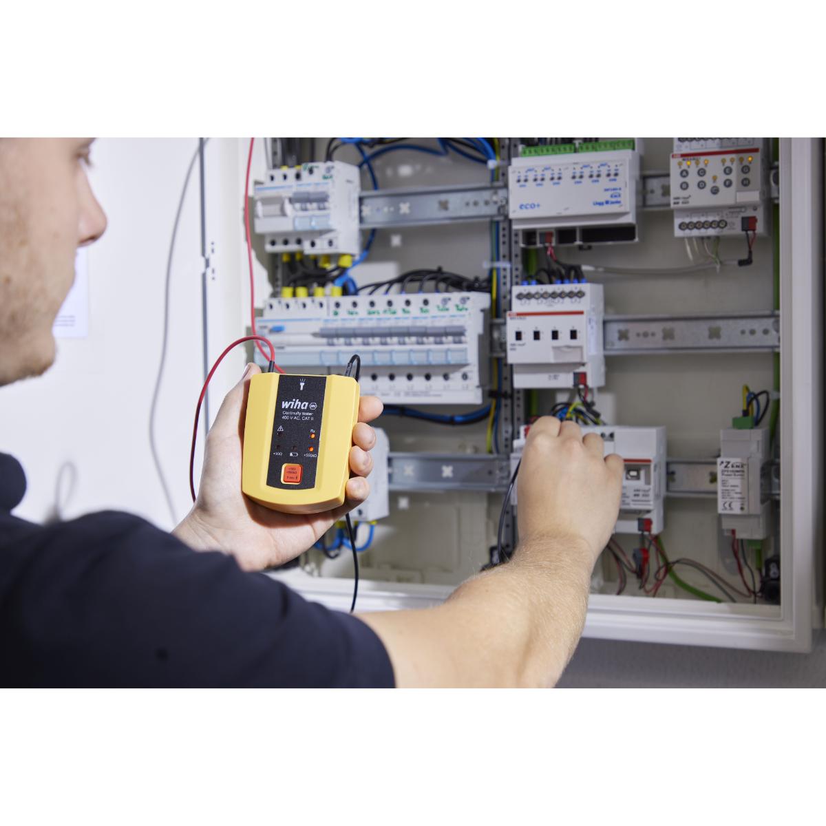 Wiha Durchgangsprüfer bis 400 V AC, CAT II mit 2x AAA-Batterien