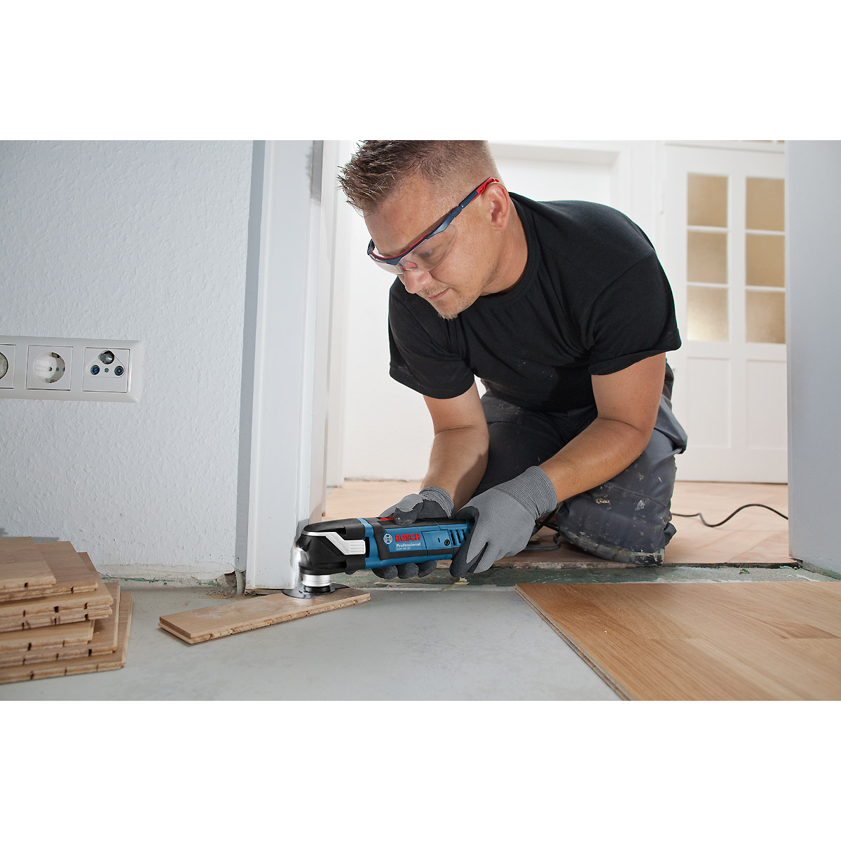 Bosch Multi-Cutter GOP 40-30, im Karton