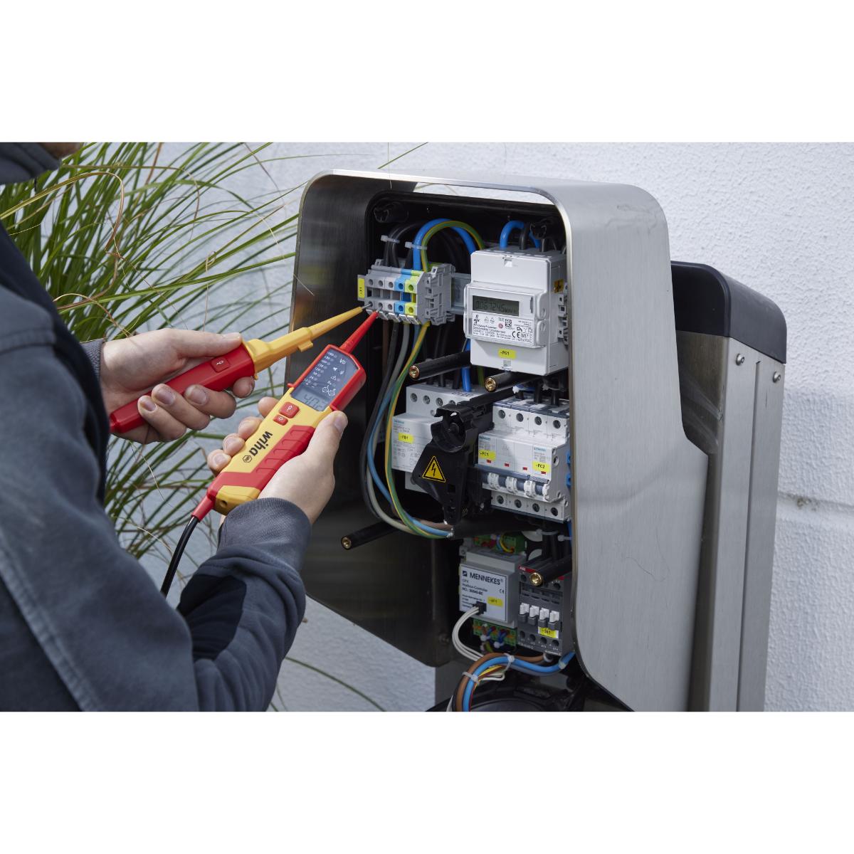 Wiha Spannungs- und Durchgangsprüfer 0,5 - 1.000 V AC, CAT IV mit 2x AAA-Batterien