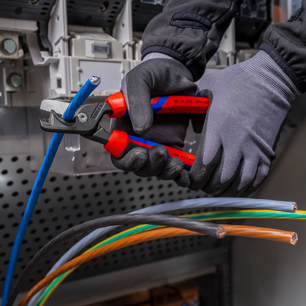 KNIPEX StepCut XL Kabelschere mit Stufenschnitt mit Comfort-Griffen brüniert 225 mm