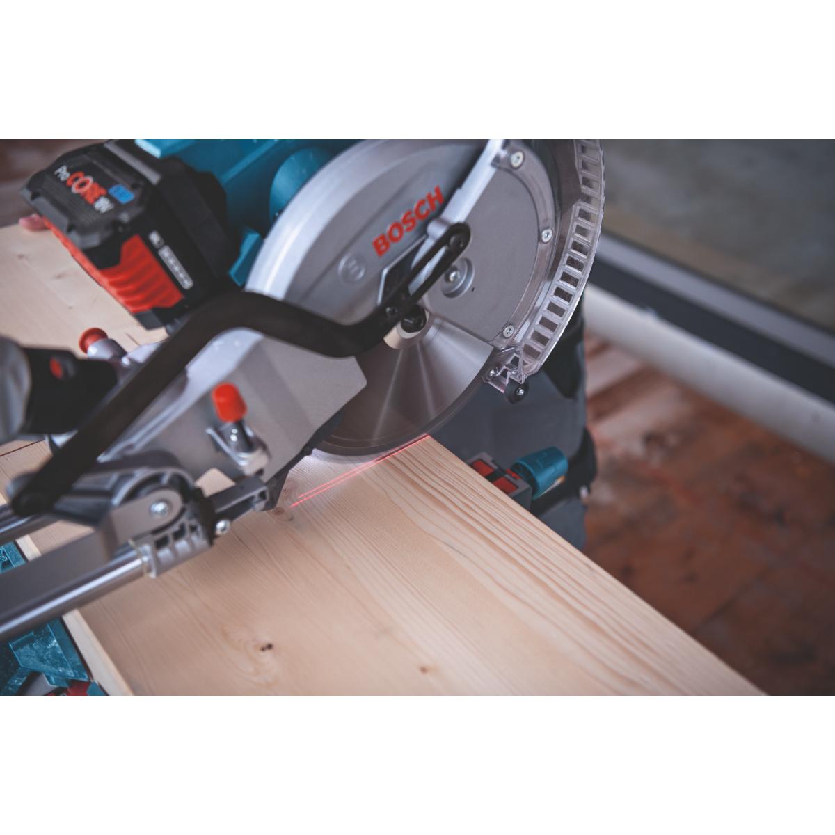 Bosch Akku-Kapp- und Gehrungssäge BITURBO GCM 18V-254 D