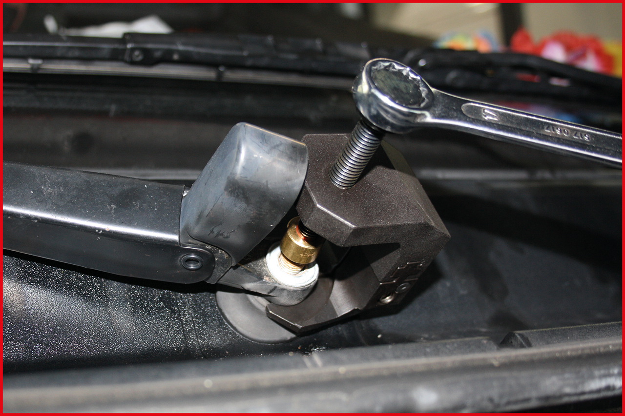 KS Tools Universal Scheibenwischerarm-Abzieher mit verstellbarer Abziehgabel, 16-38 mm