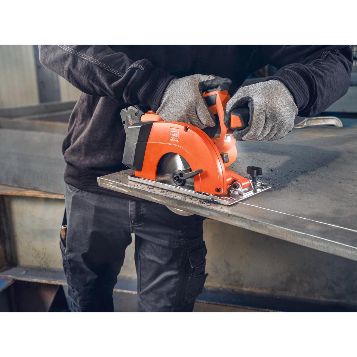 Fein Kompakte Akku-Handkreissäge für Metall F-IRON Cut 57 AS Set 2 x 8 Ah