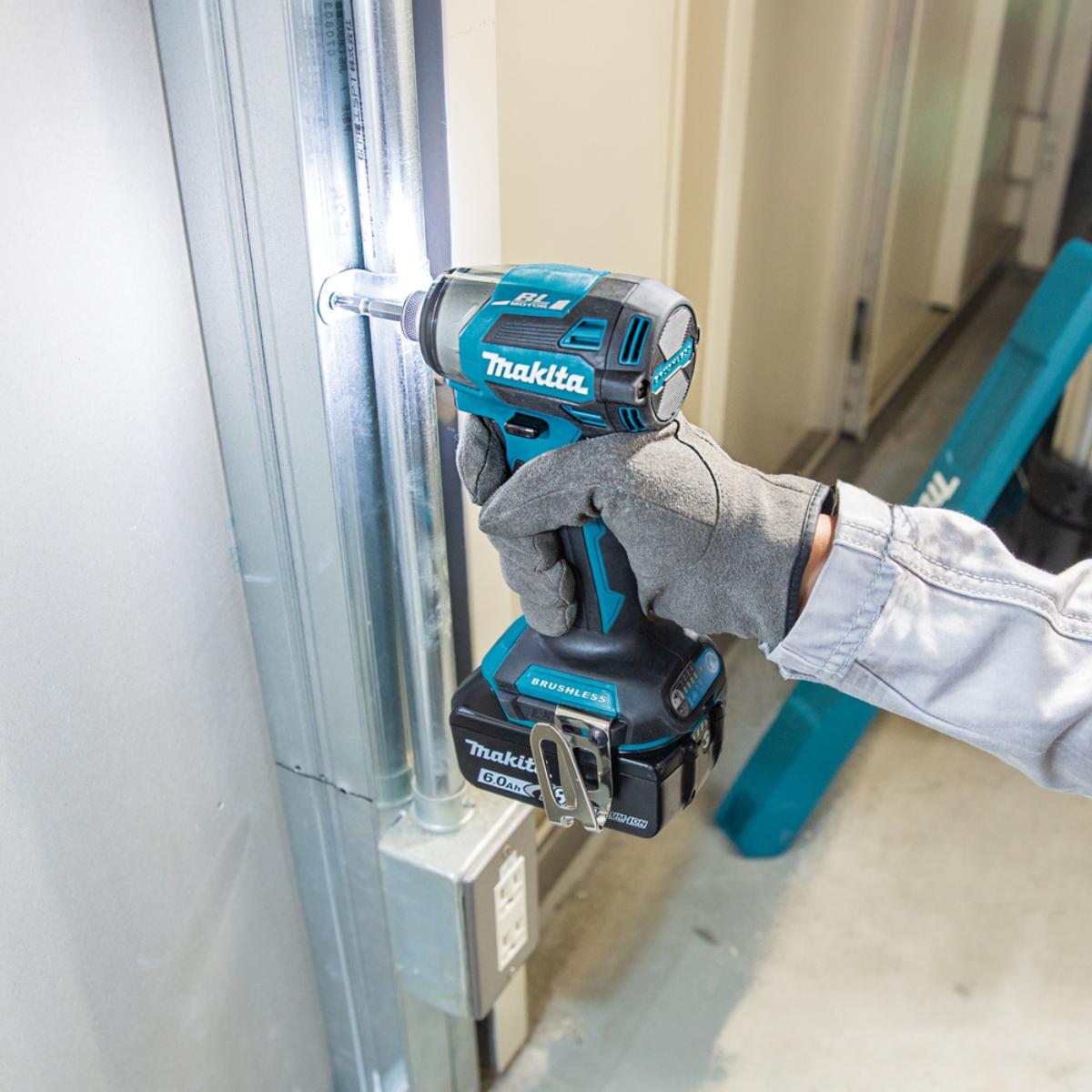 Makita Akku-Schlagschrauber 1/4 Zoll - 180 Nm - 0-3.800 U/min - DTD173RTJ