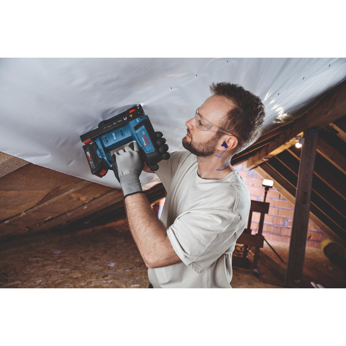 Bosch Akku-Holzklammerer GTH 18V-14 in L-BOXX