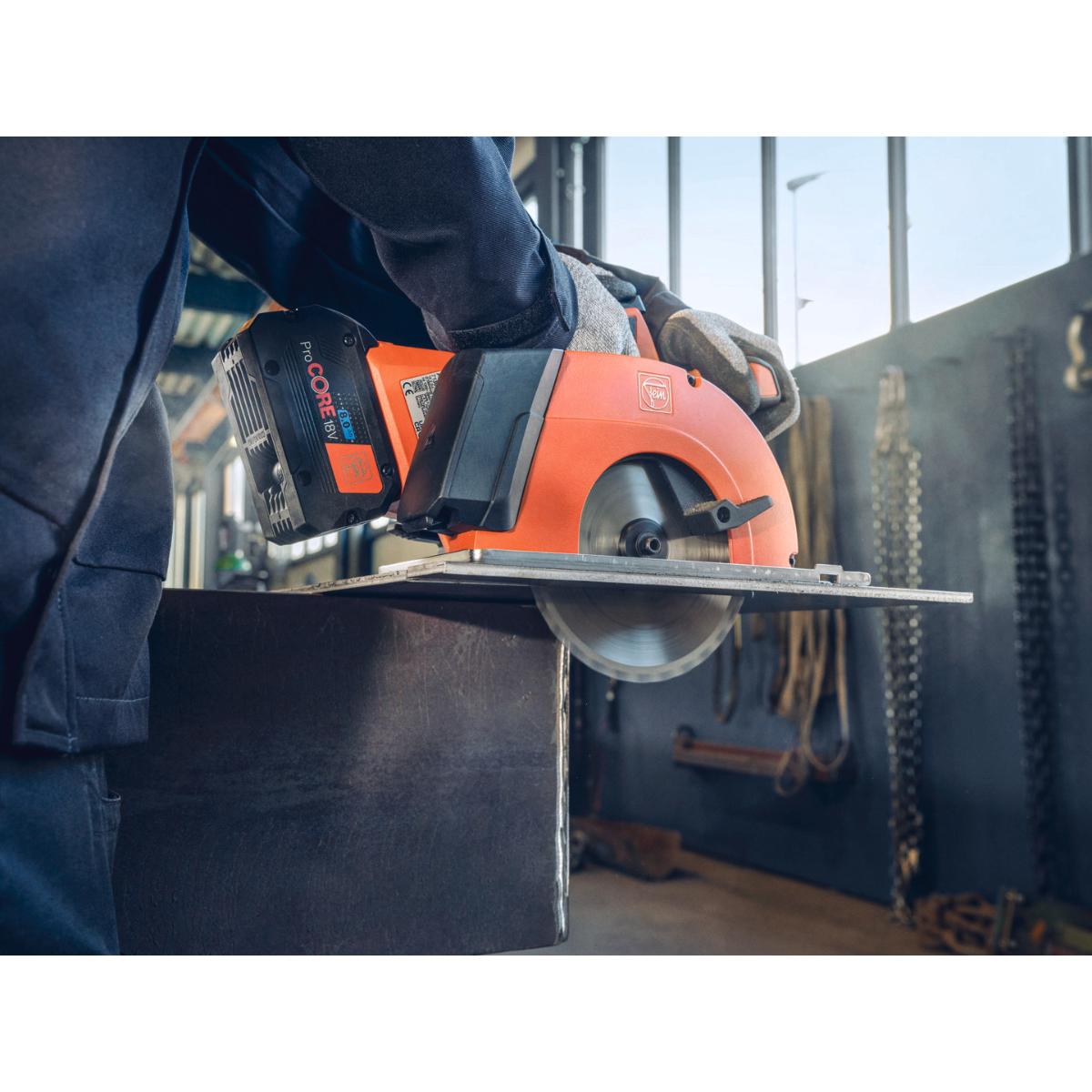 Fein Kompakte Akku-Handkreissäge für Metall F-IRON Cut 57 AS Set 2 x 8 Ah