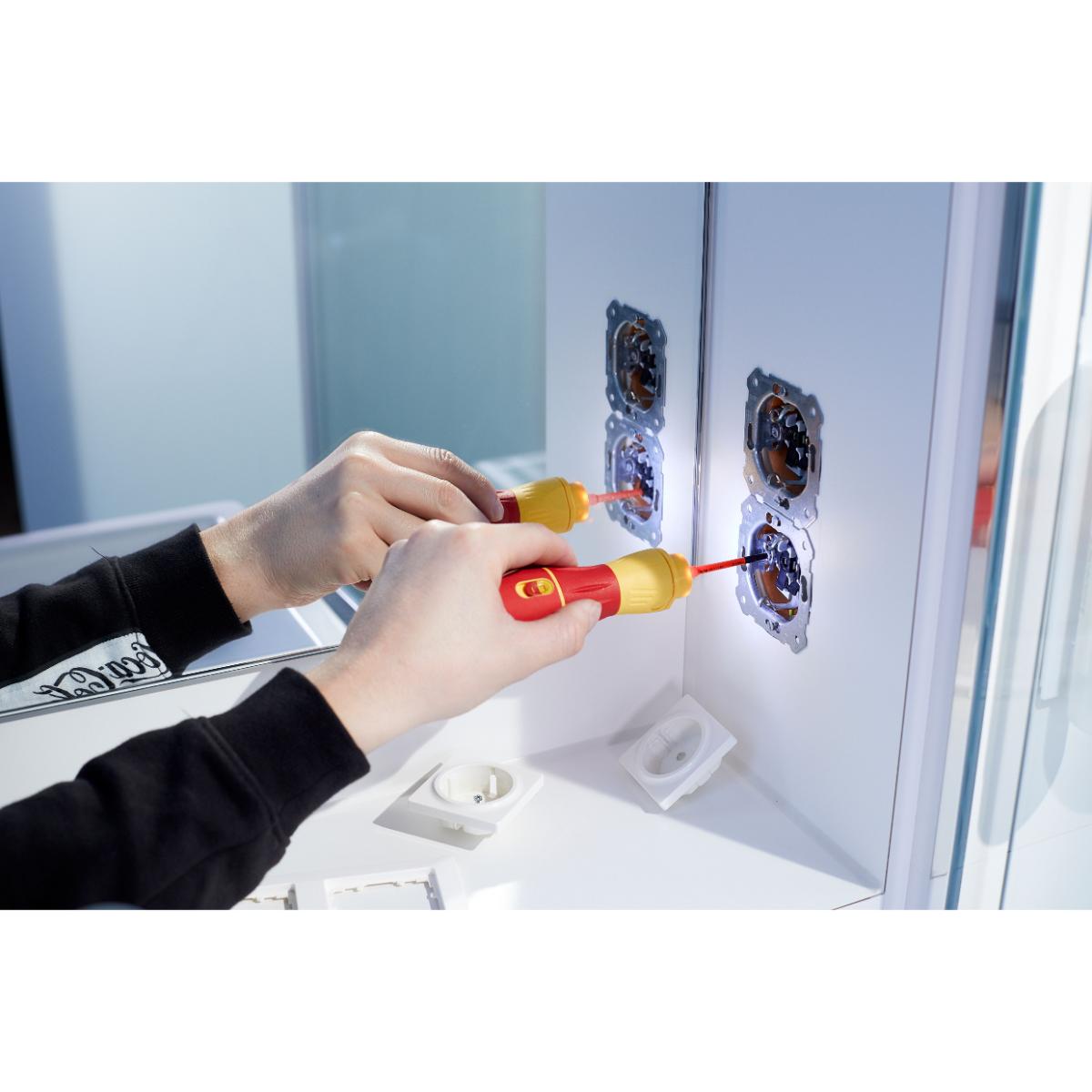 Wiha E-Schraubendreher speedE II electric 7-tlg mit slimBits, Batterien und USB-Ladegerät in L-Boxx Mini
