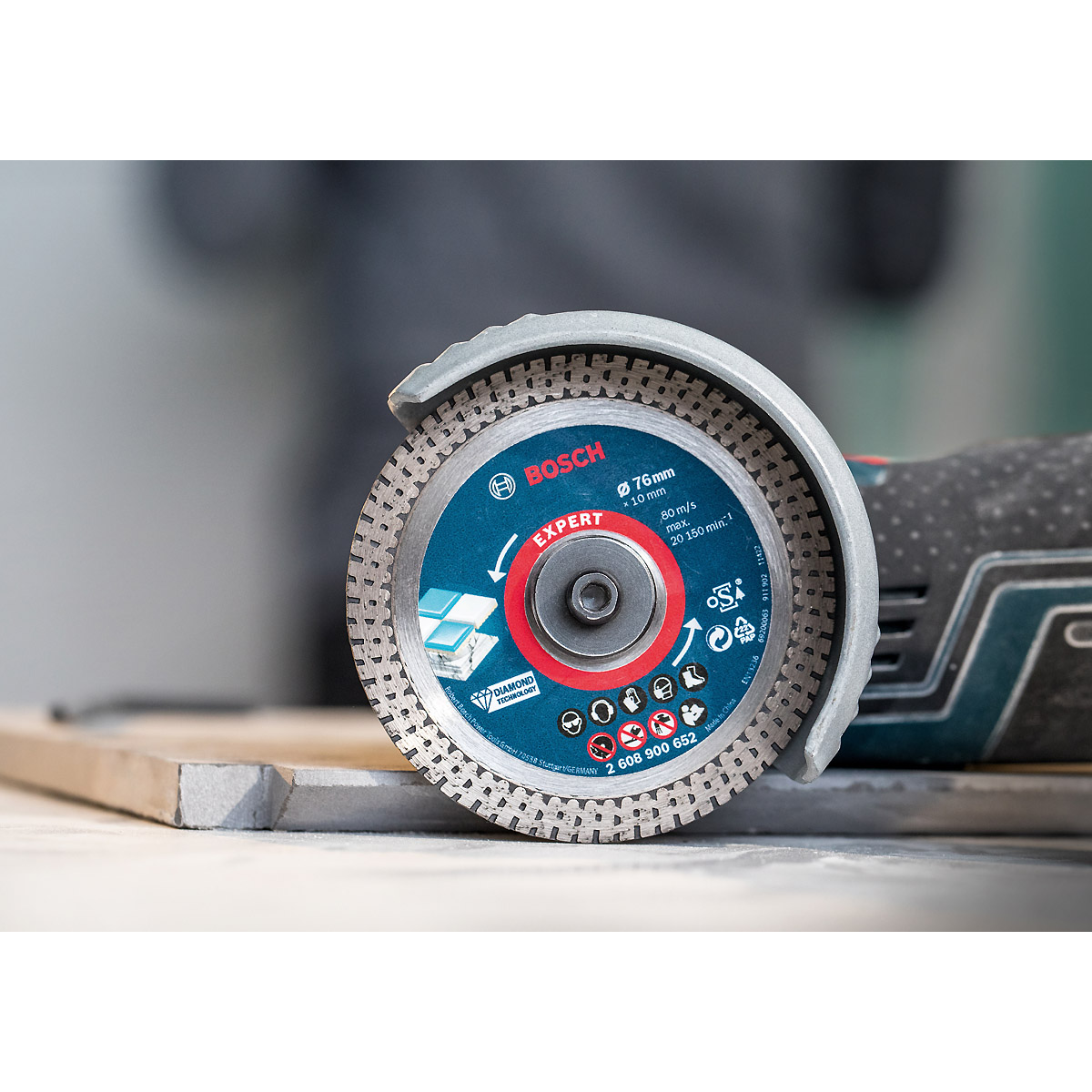 Bosch EXPERT Hard Ceramic 76 mm Diamant-Trennscheibe 76 x 1,5 x 10 mm