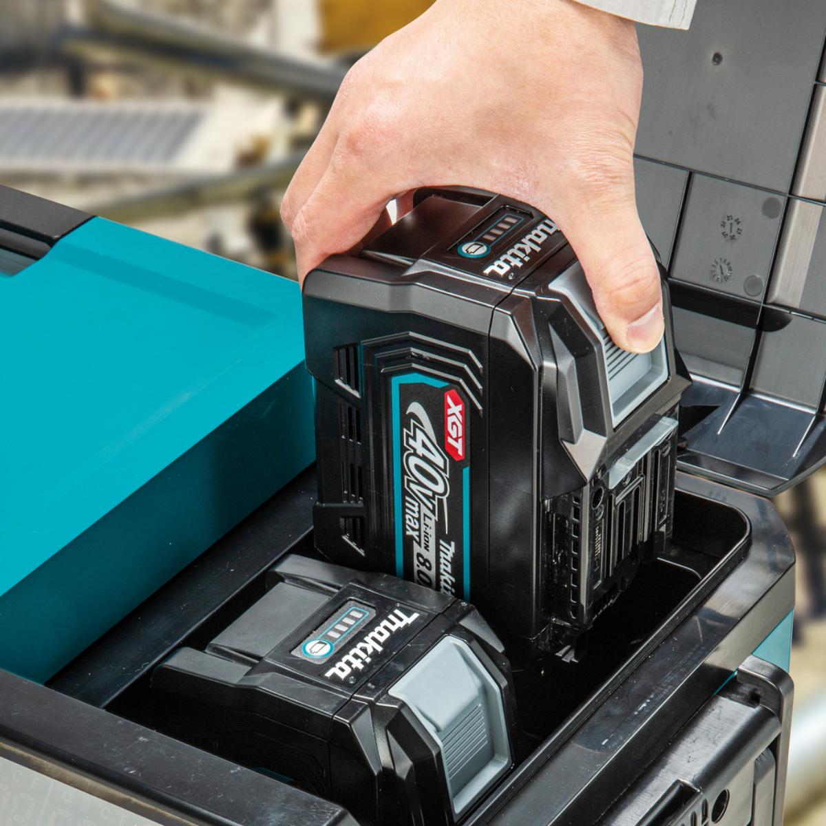 Makita Akku-Kompressor-Kühl- und Wärmebox 40V max. - 18V - 29 l - -18° C bis +60° C - CW004GZ