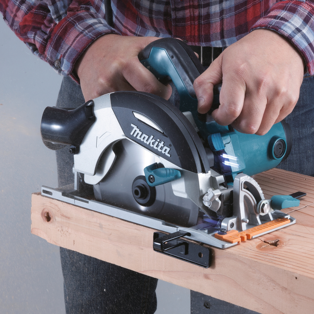Makita Handkreissäge  - HS6101J1