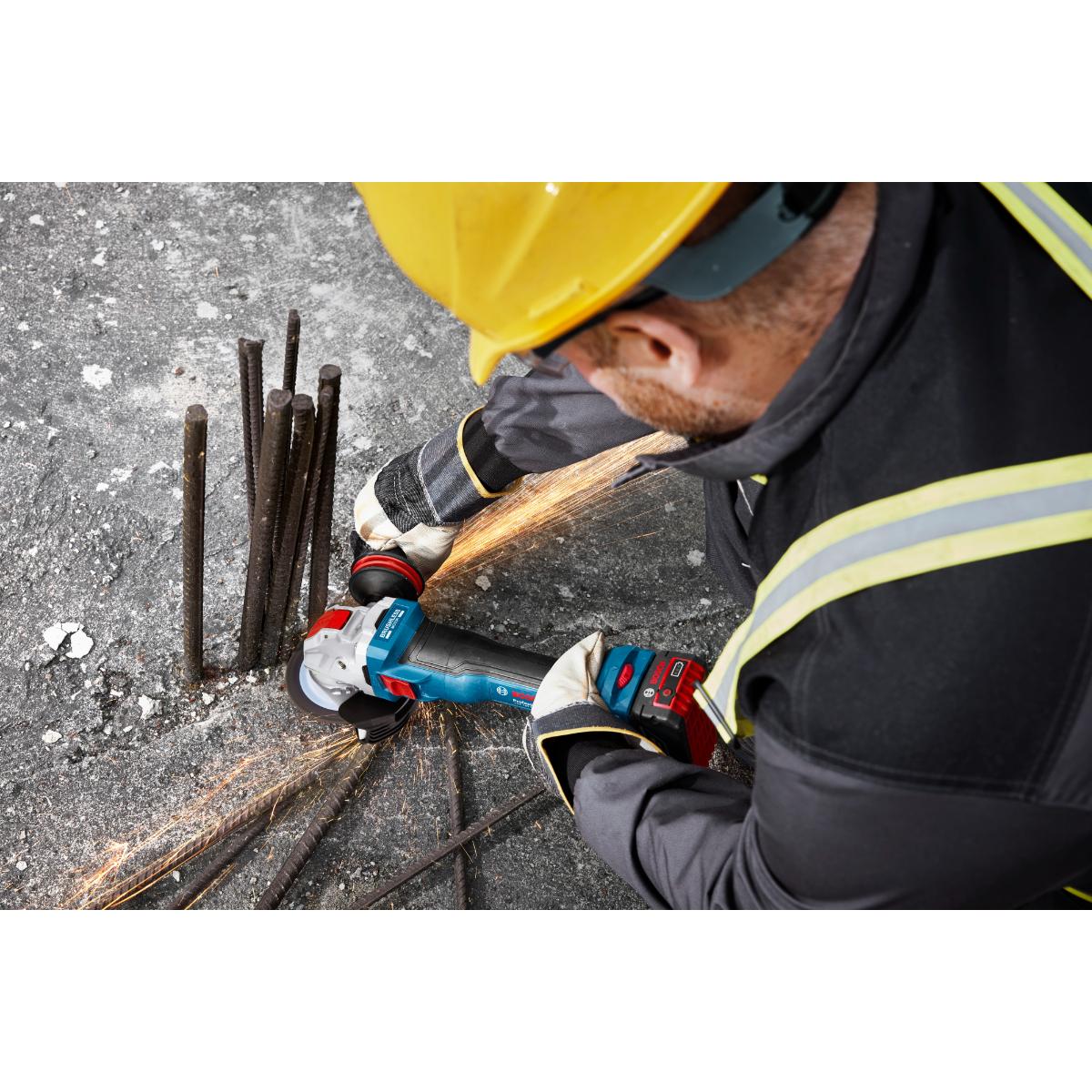 Bosch Akku Winkelschleifer mit X-LOCK GWX 18V-11 S in L-BOXX