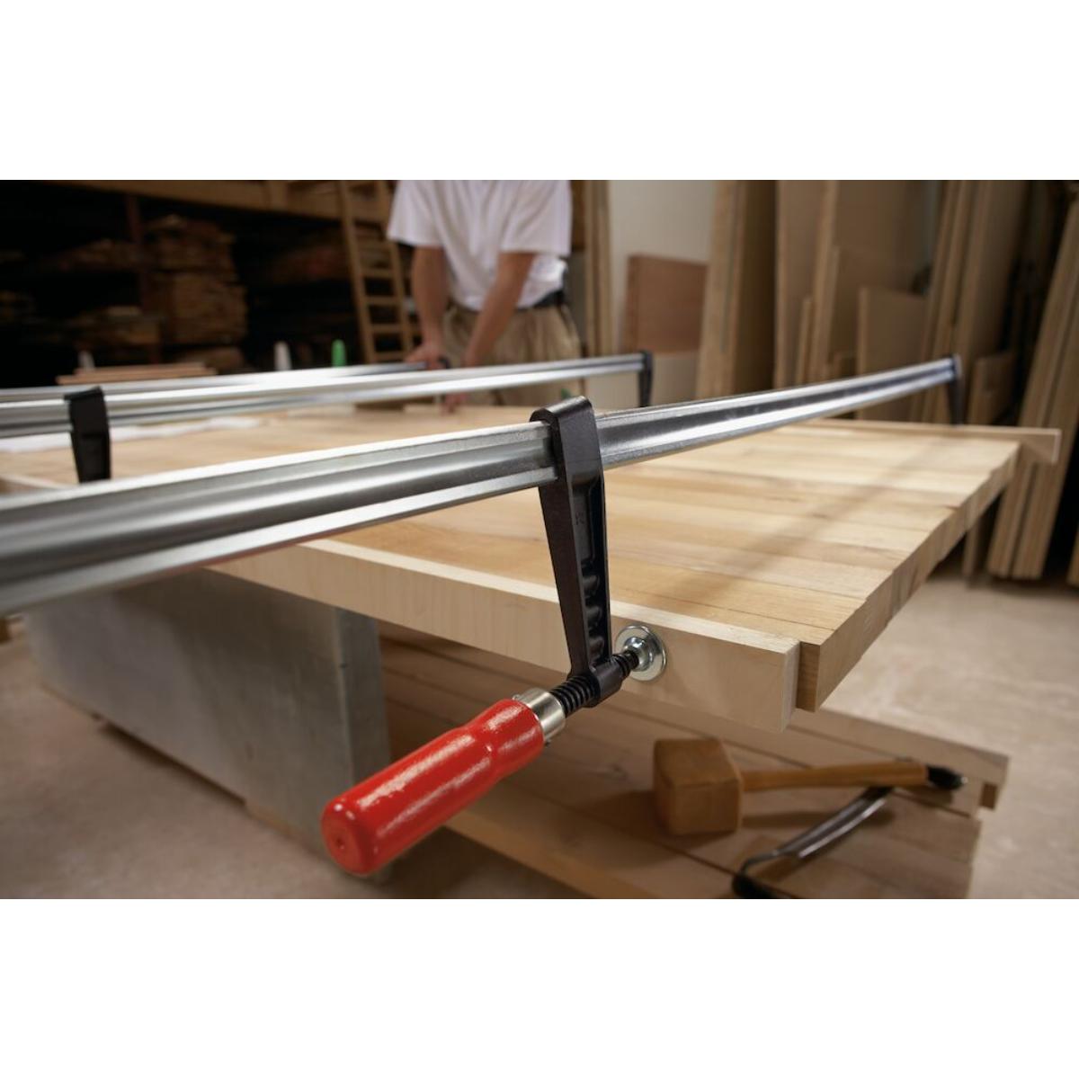 Bessey Temperguss-Schraubknecht TGK mit bewährtem Holzgriff