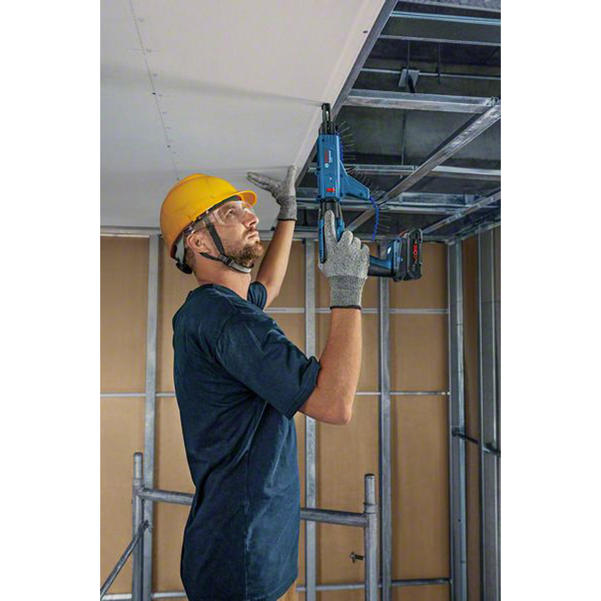 Bosch Akku-Trockenbauschrauber GTB 18V-45, 2 x Akku ProCORE18V 4.0Ah, Ladg. u. L-BOXX