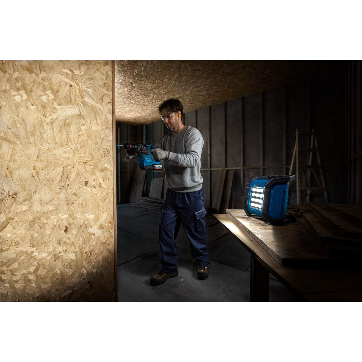 Bosch Akku-Bauleuchte GLI18V-1500