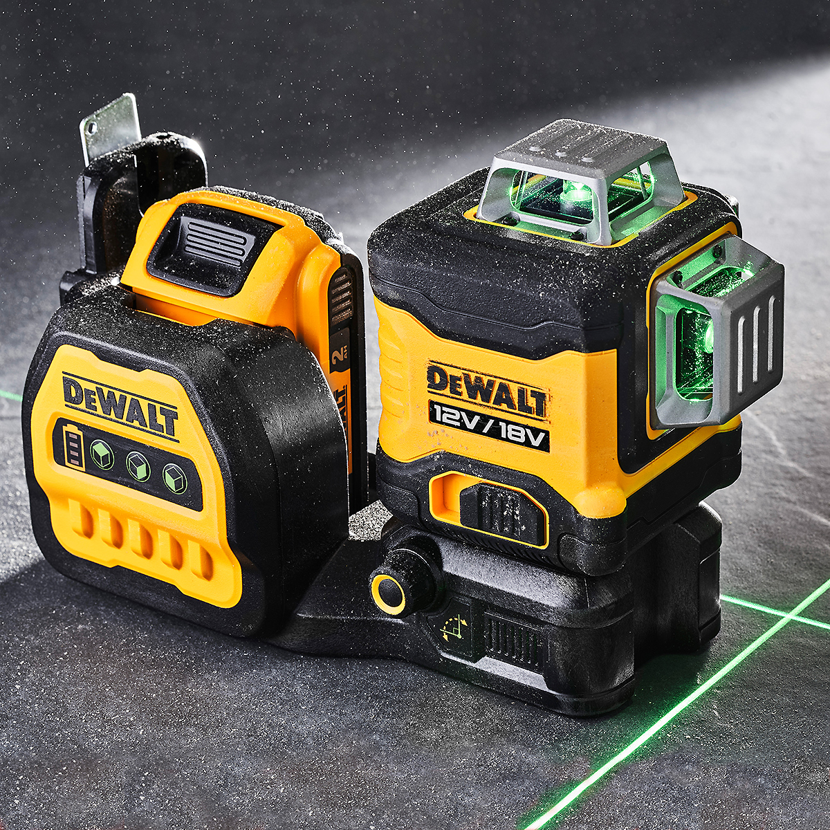 DEWALT Akku-Multi-Linienlaser grün 18V grün + Akku + Schnellladegerät